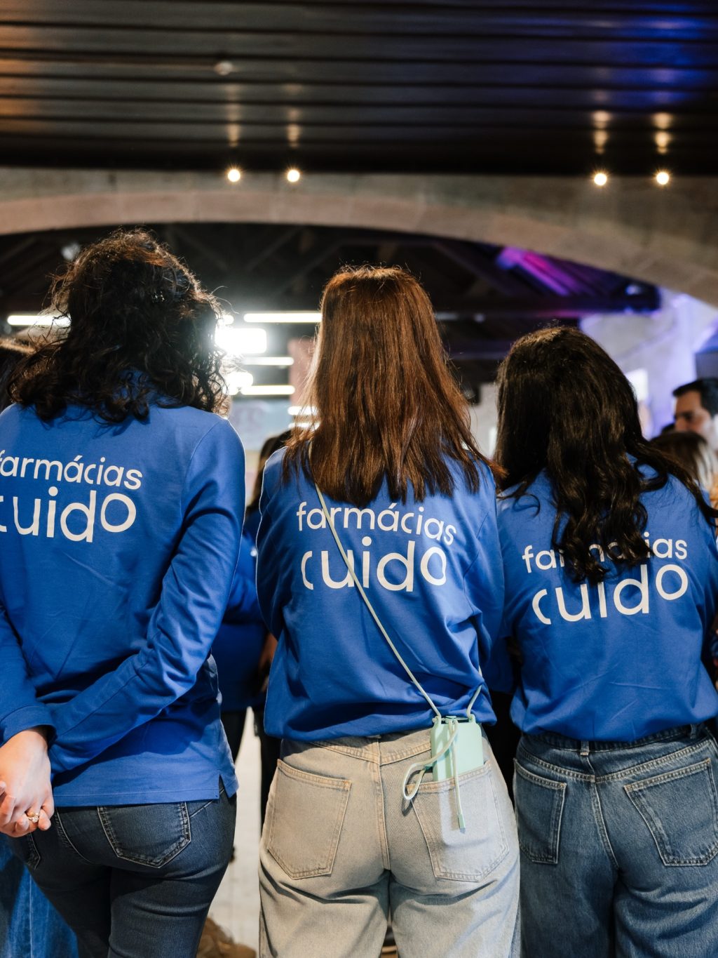 Instagram post from farmacias_cuido. This post is in position 4.